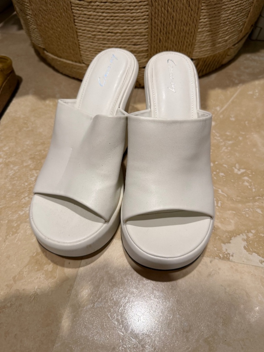CIRCUS WHITE HEELS